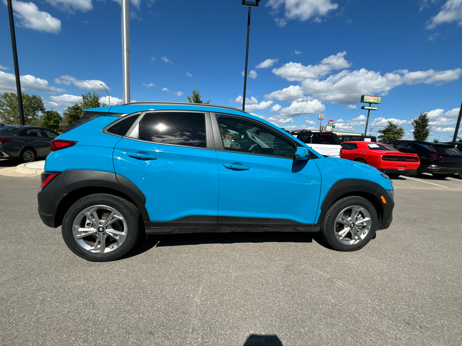 2023 Hyundai Kona SEL 4