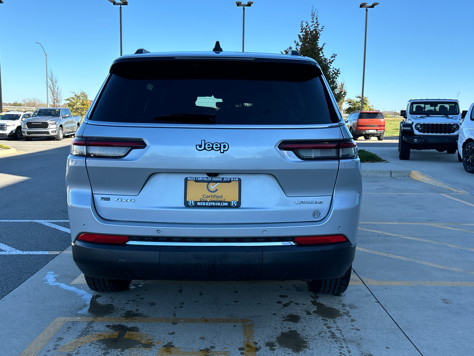 2022 Jeep Grand Cherokee L Laredo 3