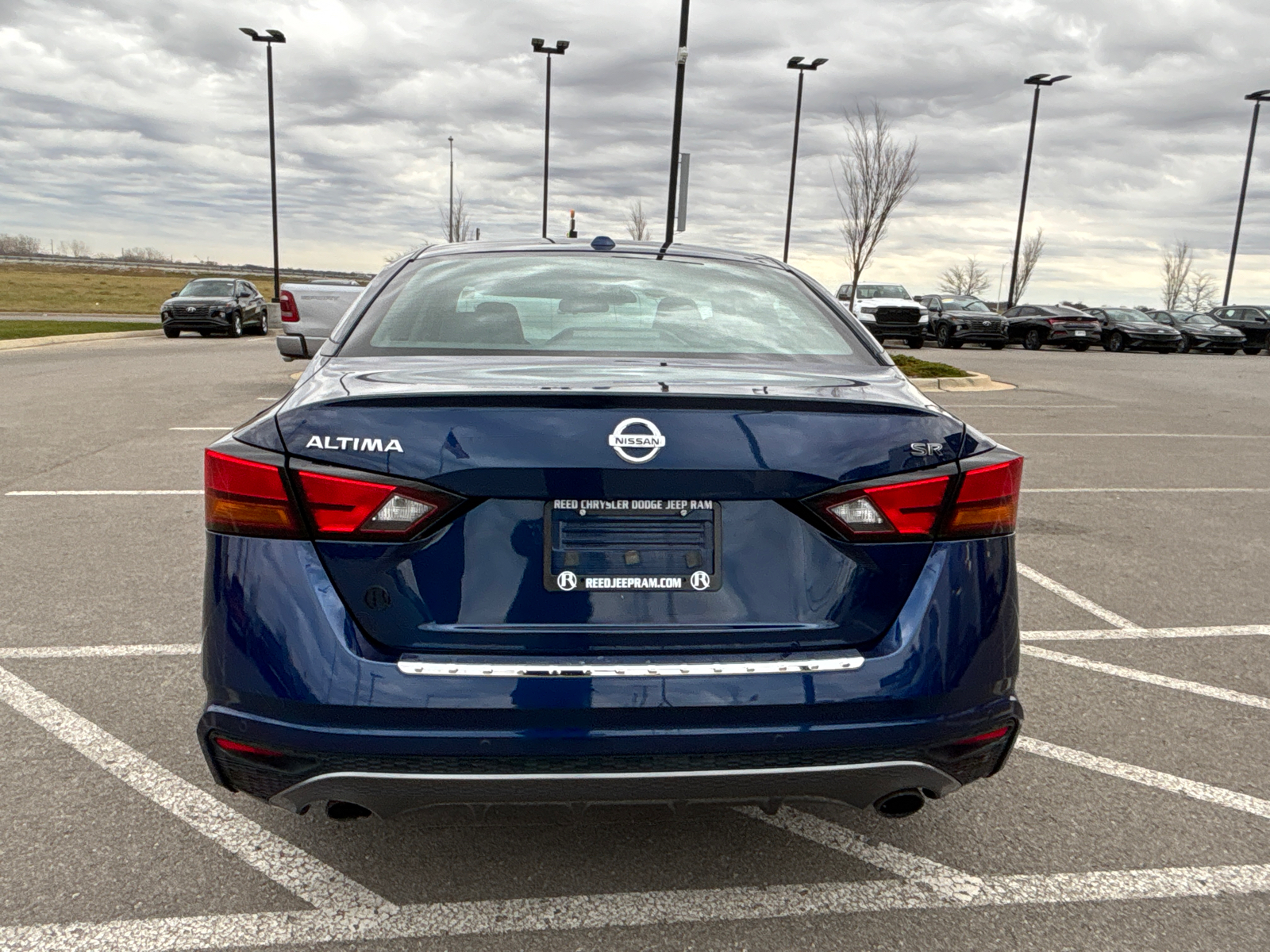 2022 Nissan Altima 2.5 SR 3