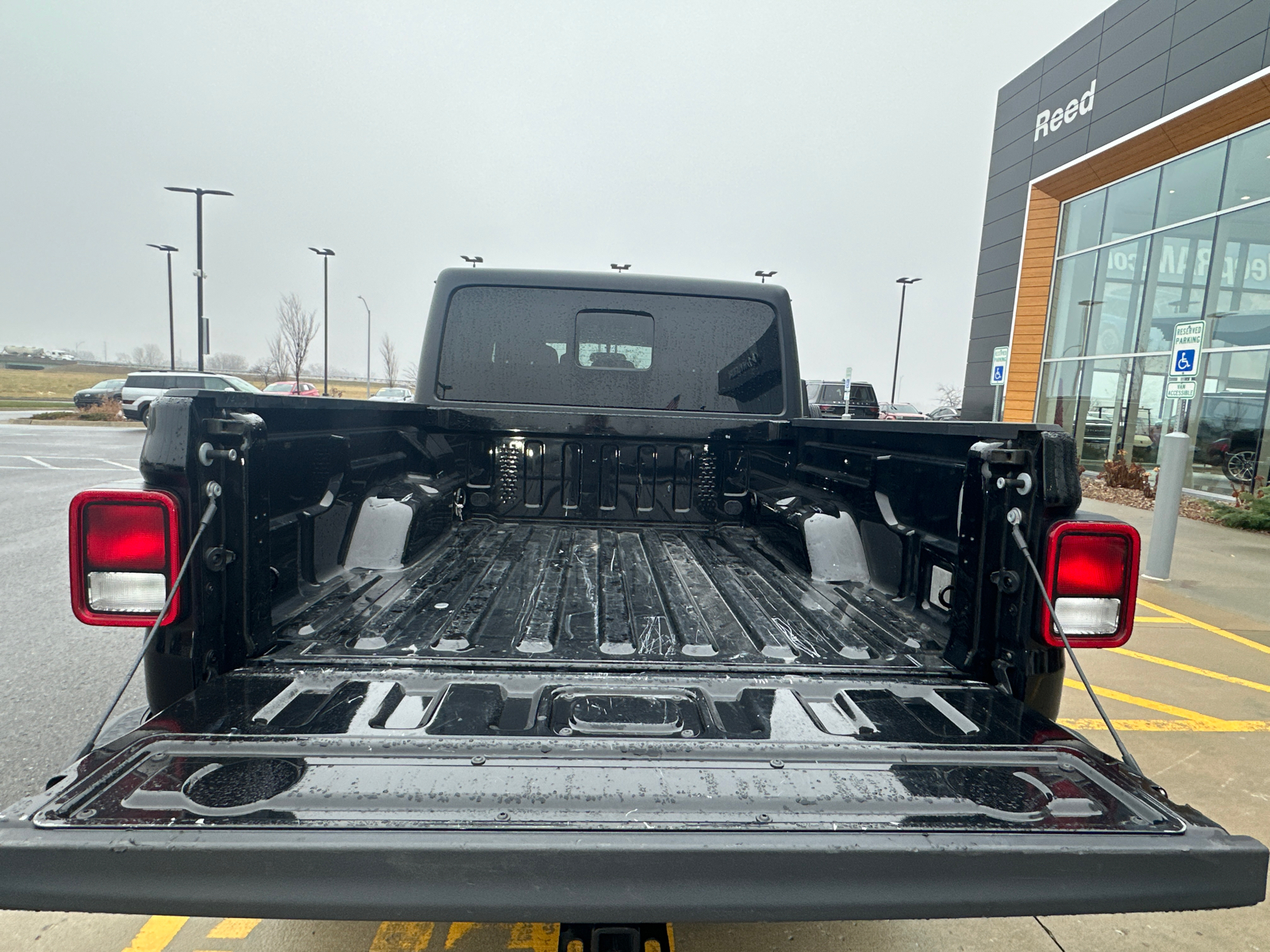 2022 Jeep Gladiator Sport S 8