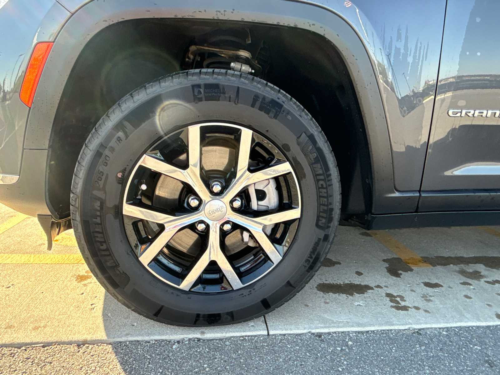 2023 Jeep Grand Cherokee L Limited 6