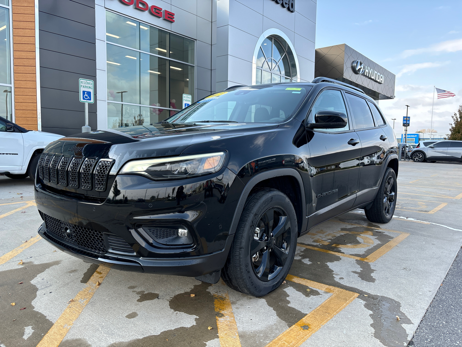 2023 Jeep Cherokee Altitude Lux 1