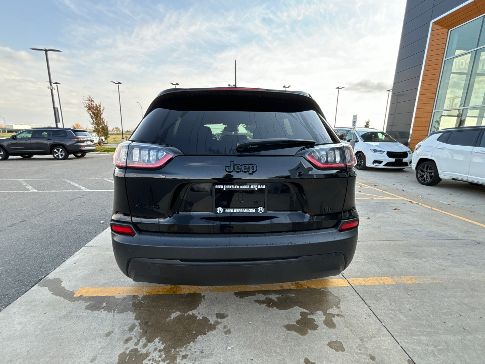 2023 Jeep Cherokee Altitude Lux 3