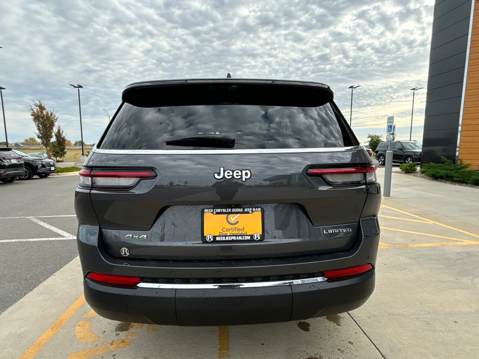 2023 Jeep Grand Cherokee L Limited 3