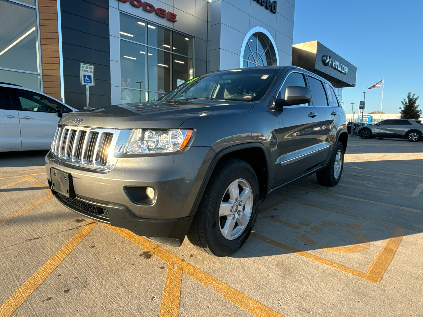 2012 Jeep Grand Cherokee Laredo 1