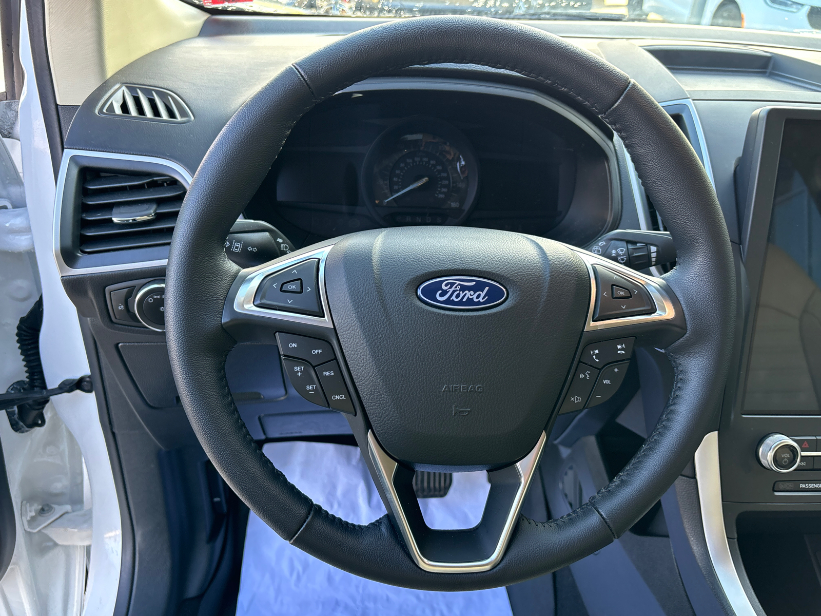 2024 Ford Edge SEL 13