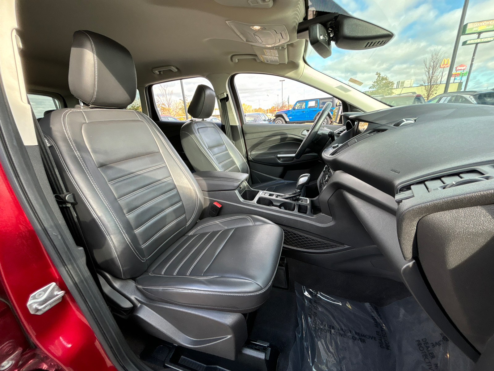 2019 Ford Escape SEL 32