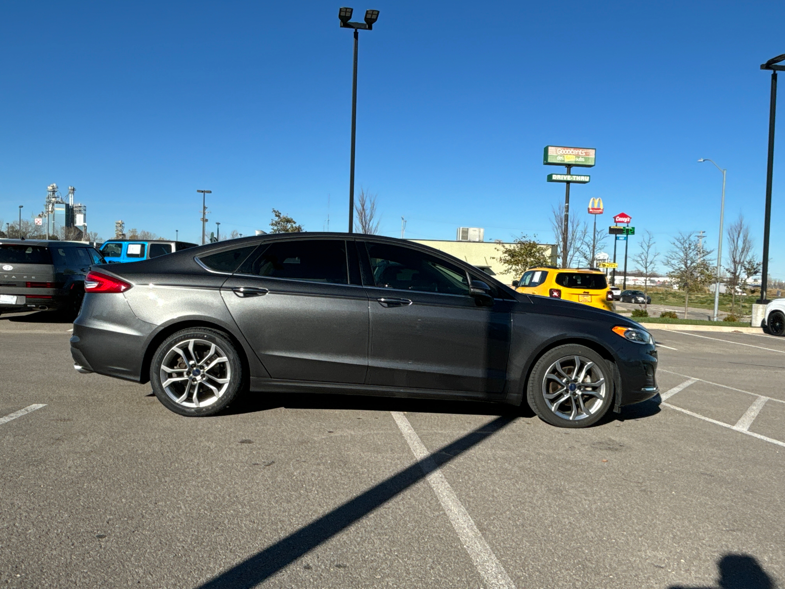 2020 Ford Fusion SEL 4