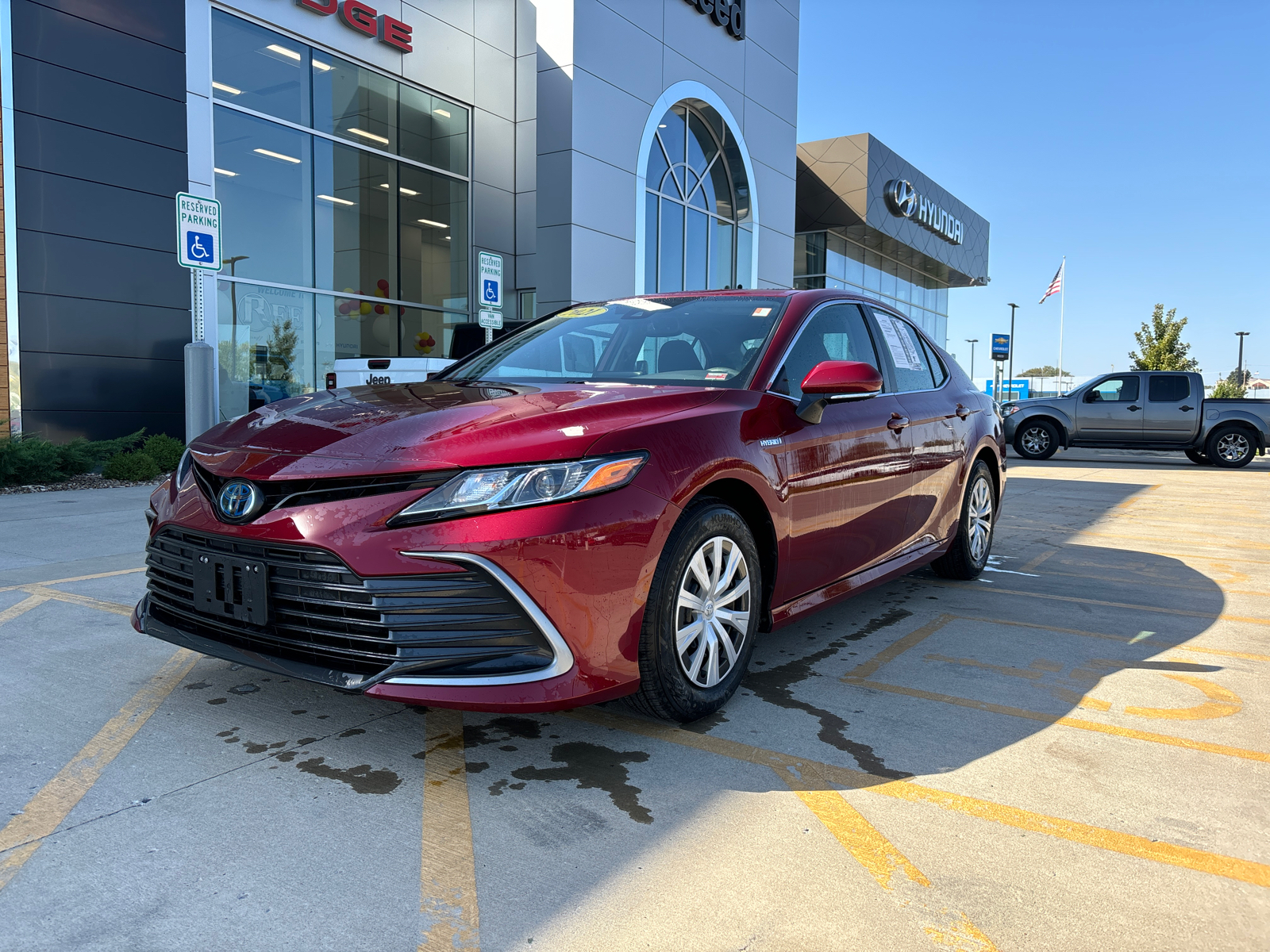 2021 Toyota Camry Hybrid LE 1