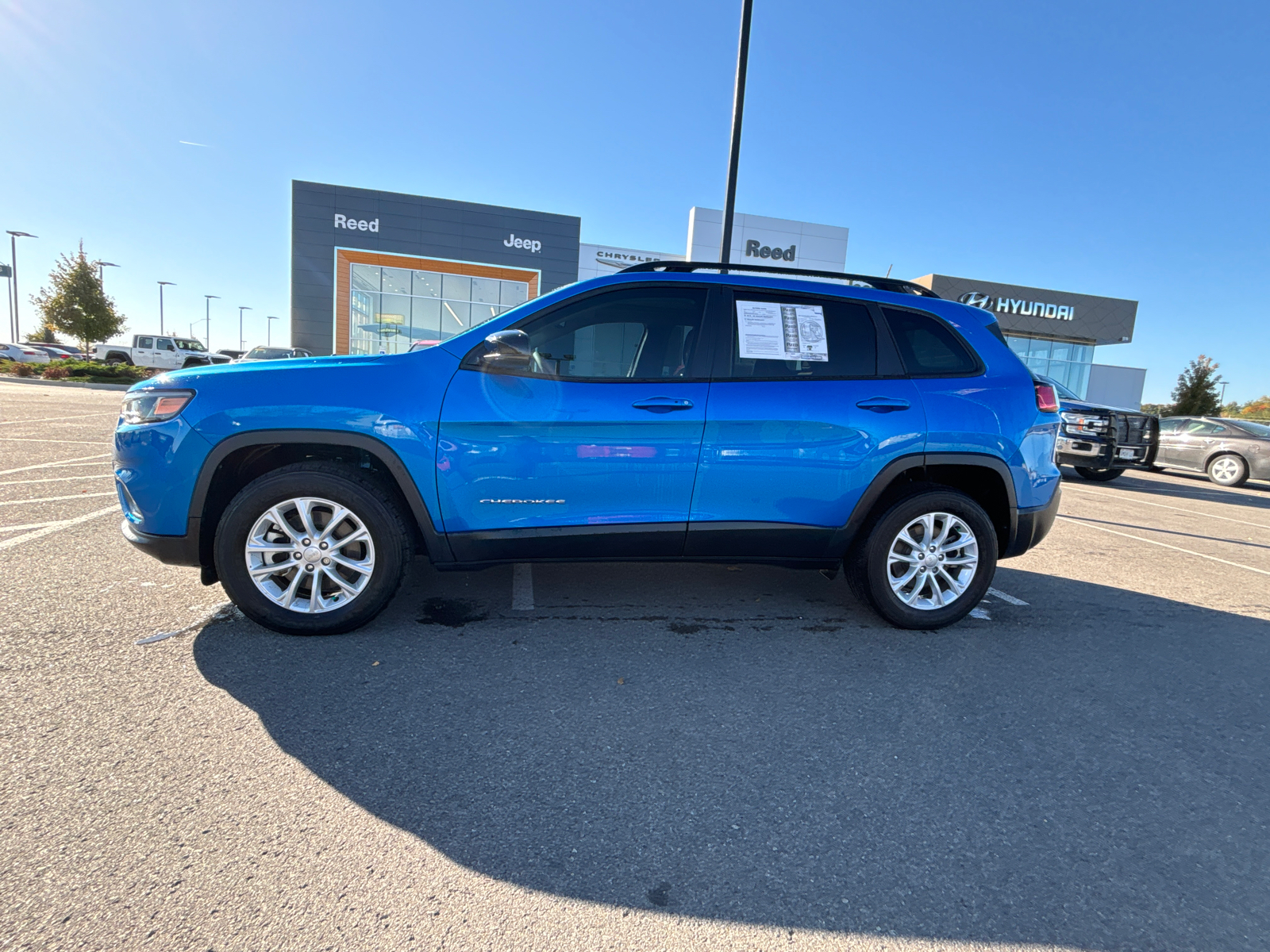 2022 Jeep Cherokee Latitude Lux 2