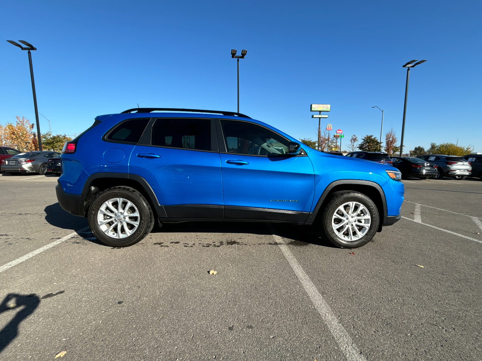 2022 Jeep Cherokee Latitude Lux 4