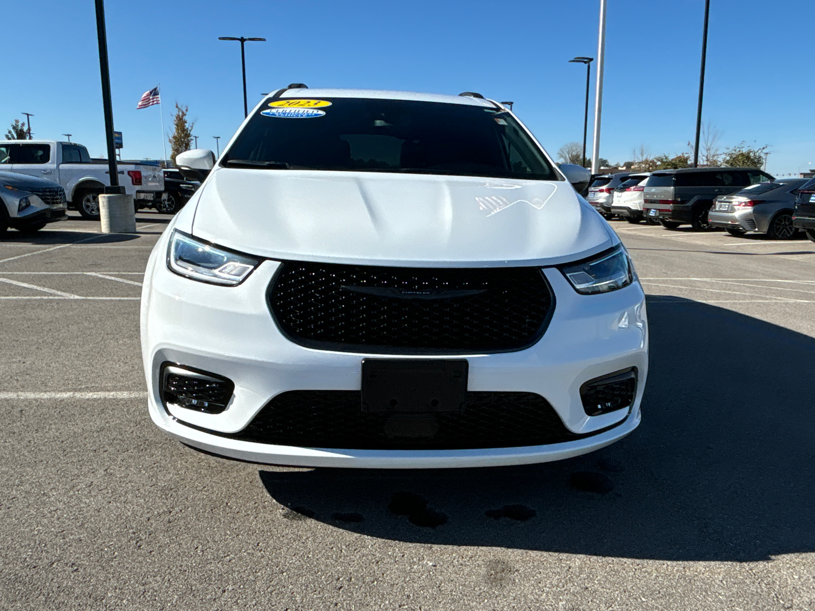 2023 Chrysler Pacifica Touring L 6