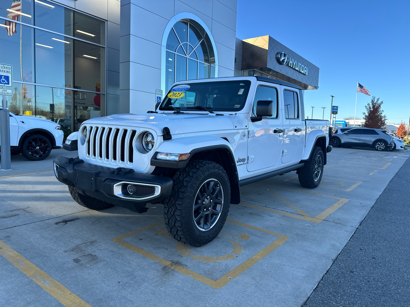 2023 Jeep Gladiator Overland 1