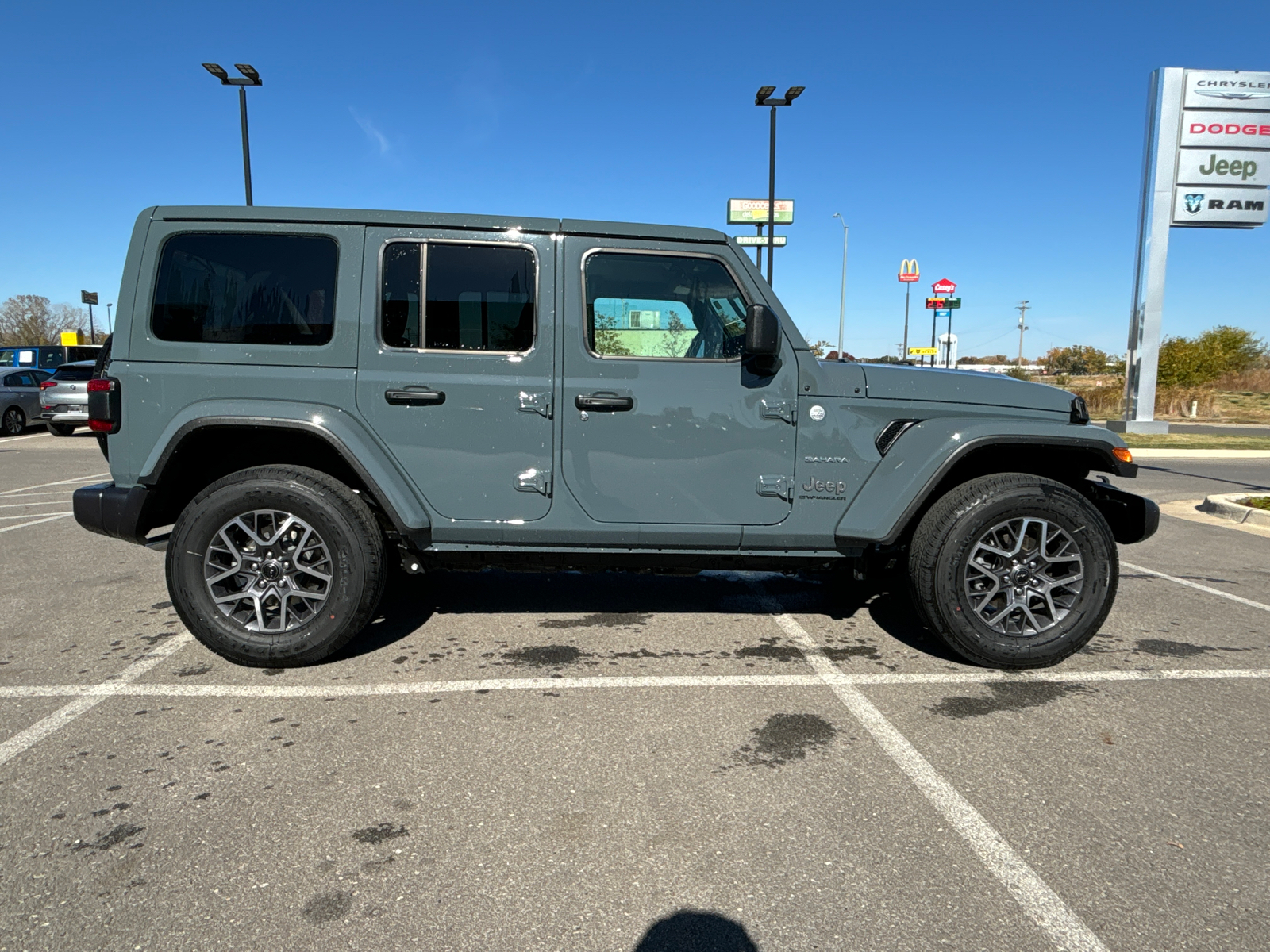 2024 Jeep Wrangler Sahara 4