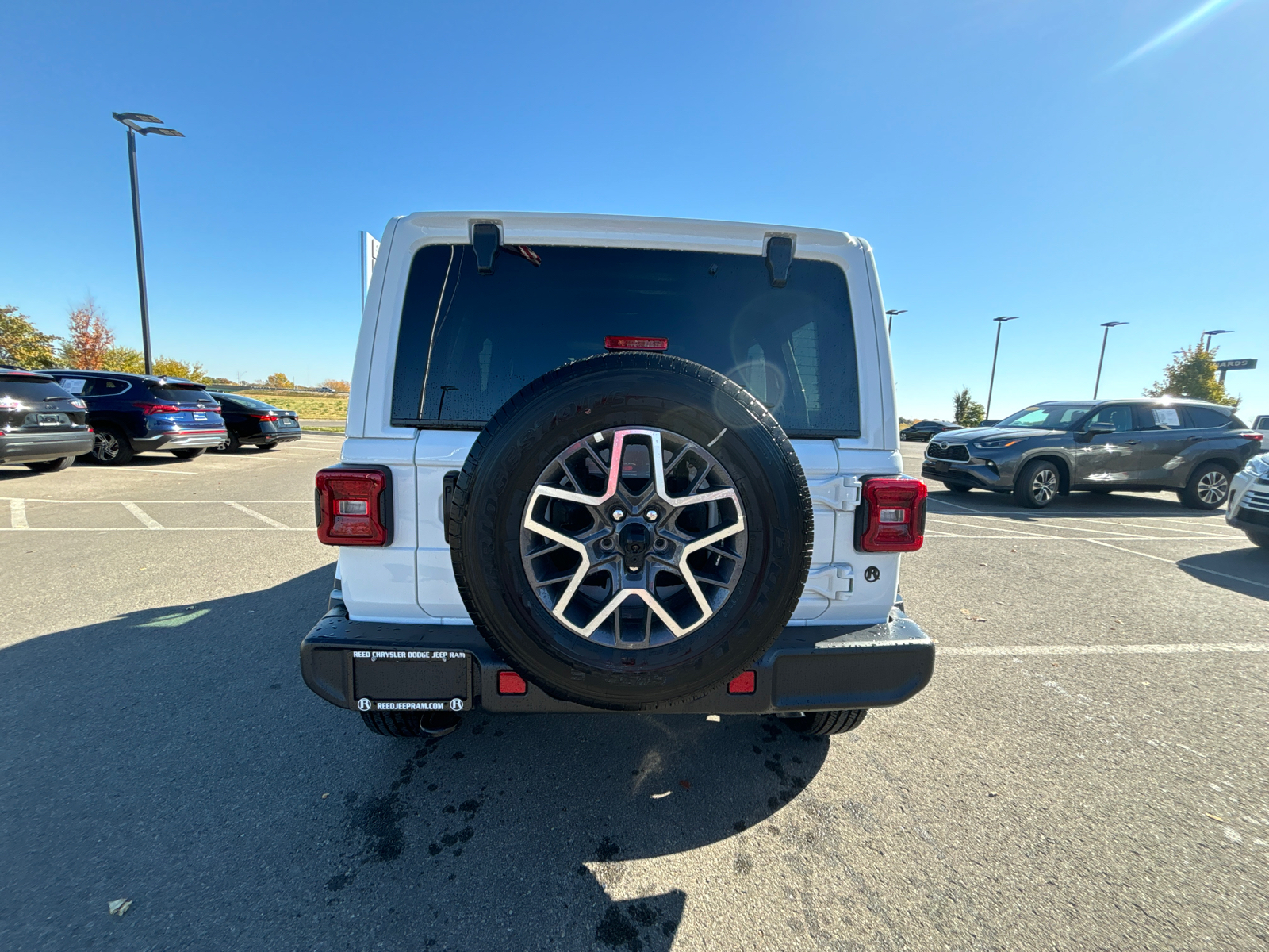 2024 Jeep Wrangler Sahara 3