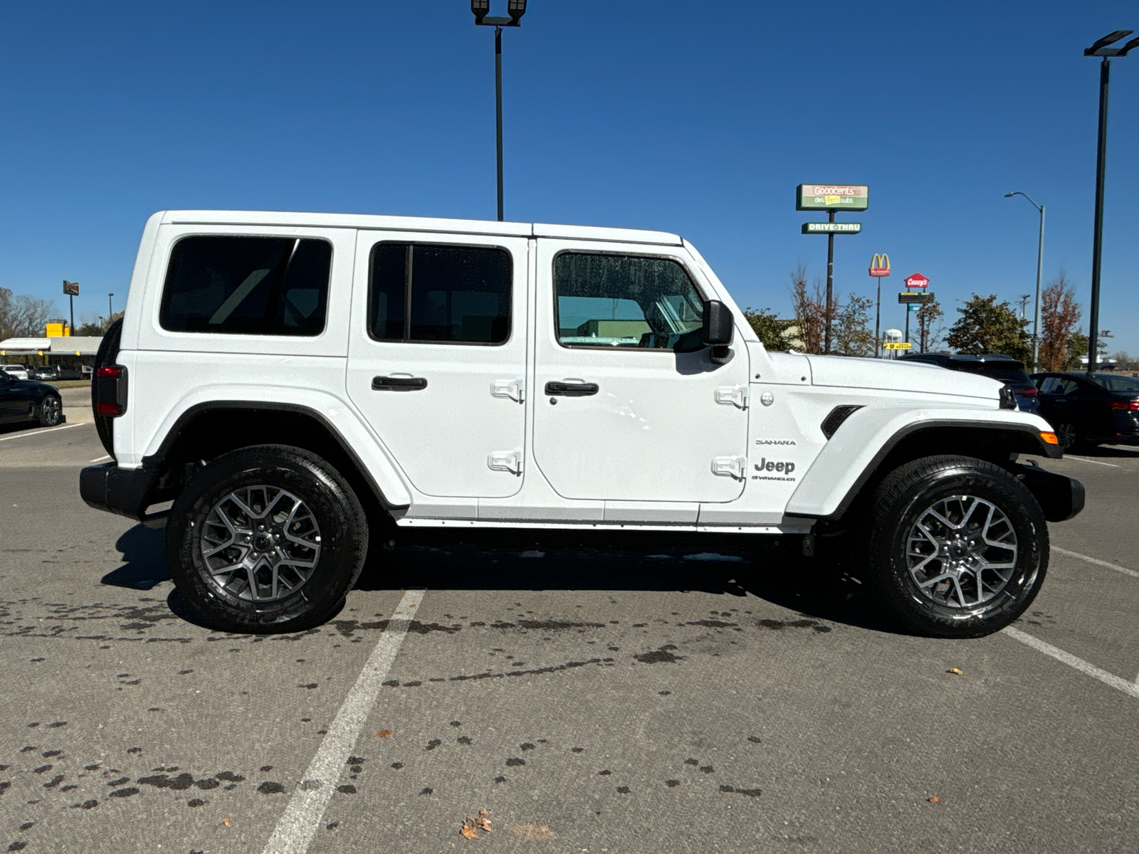 2024 Jeep Wrangler Sahara 4