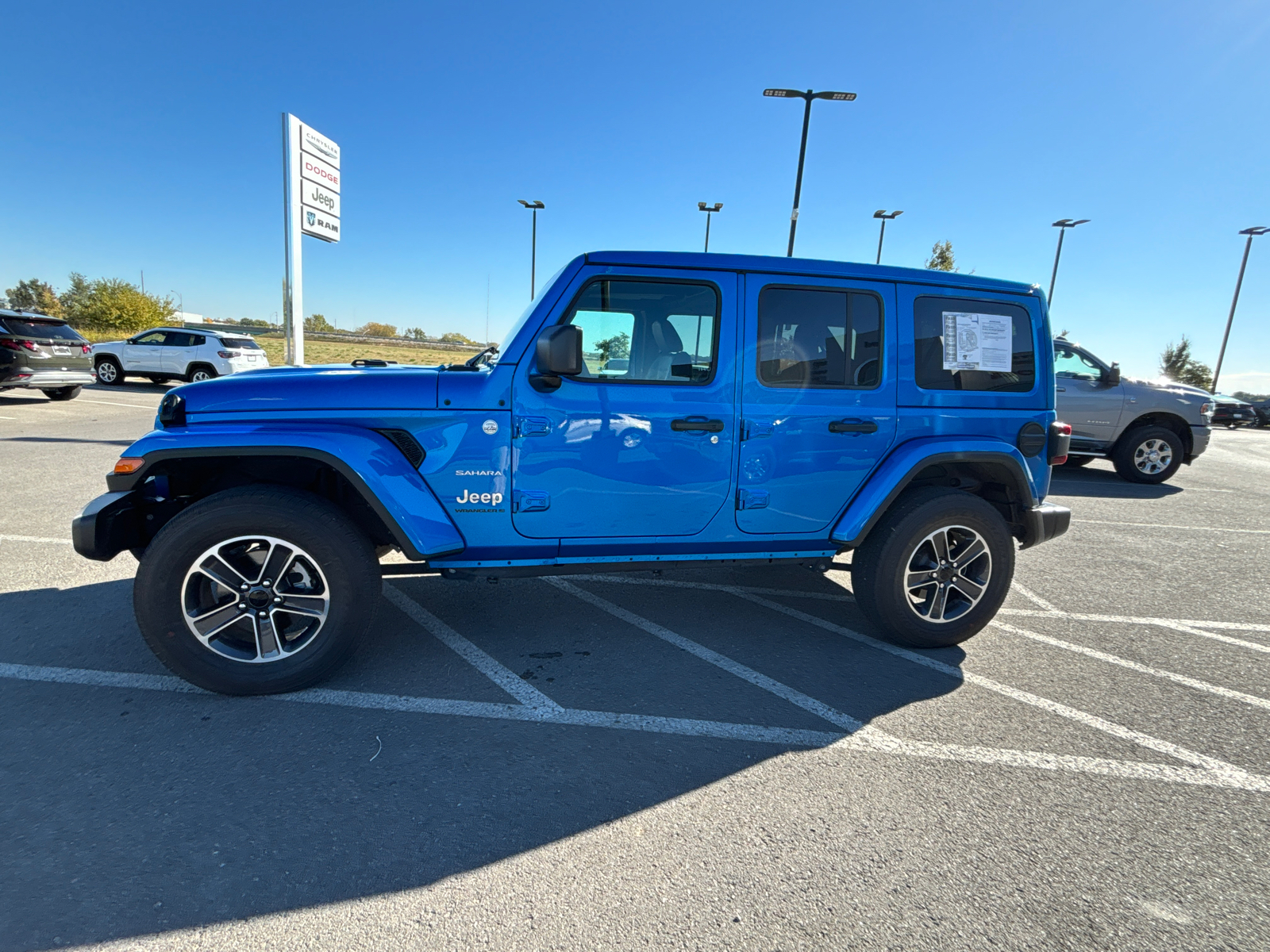 2023 Jeep Wrangler Sahara 2