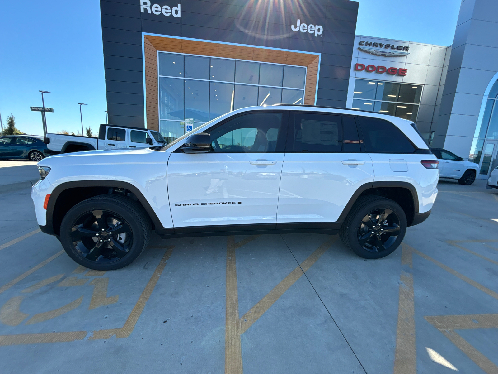 2025 Jeep Grand Cherokee Altitude X 2