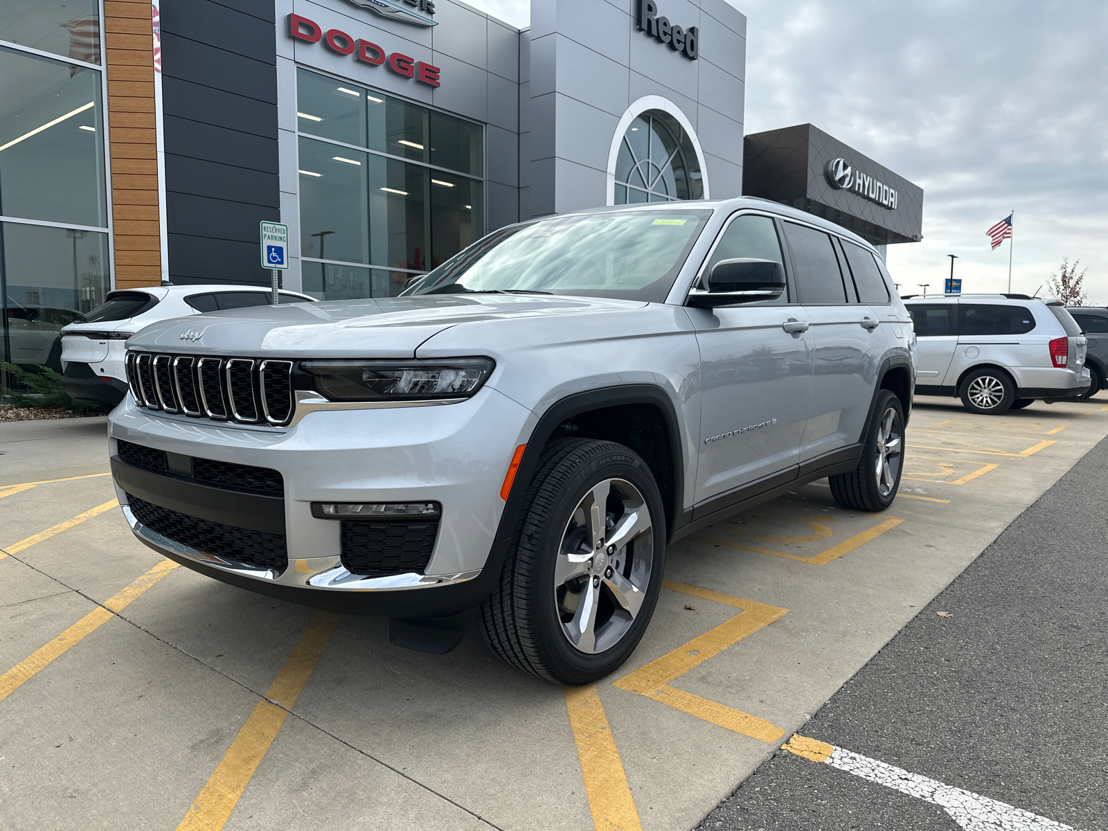 2025 Jeep Grand Cherokee L Limited 1