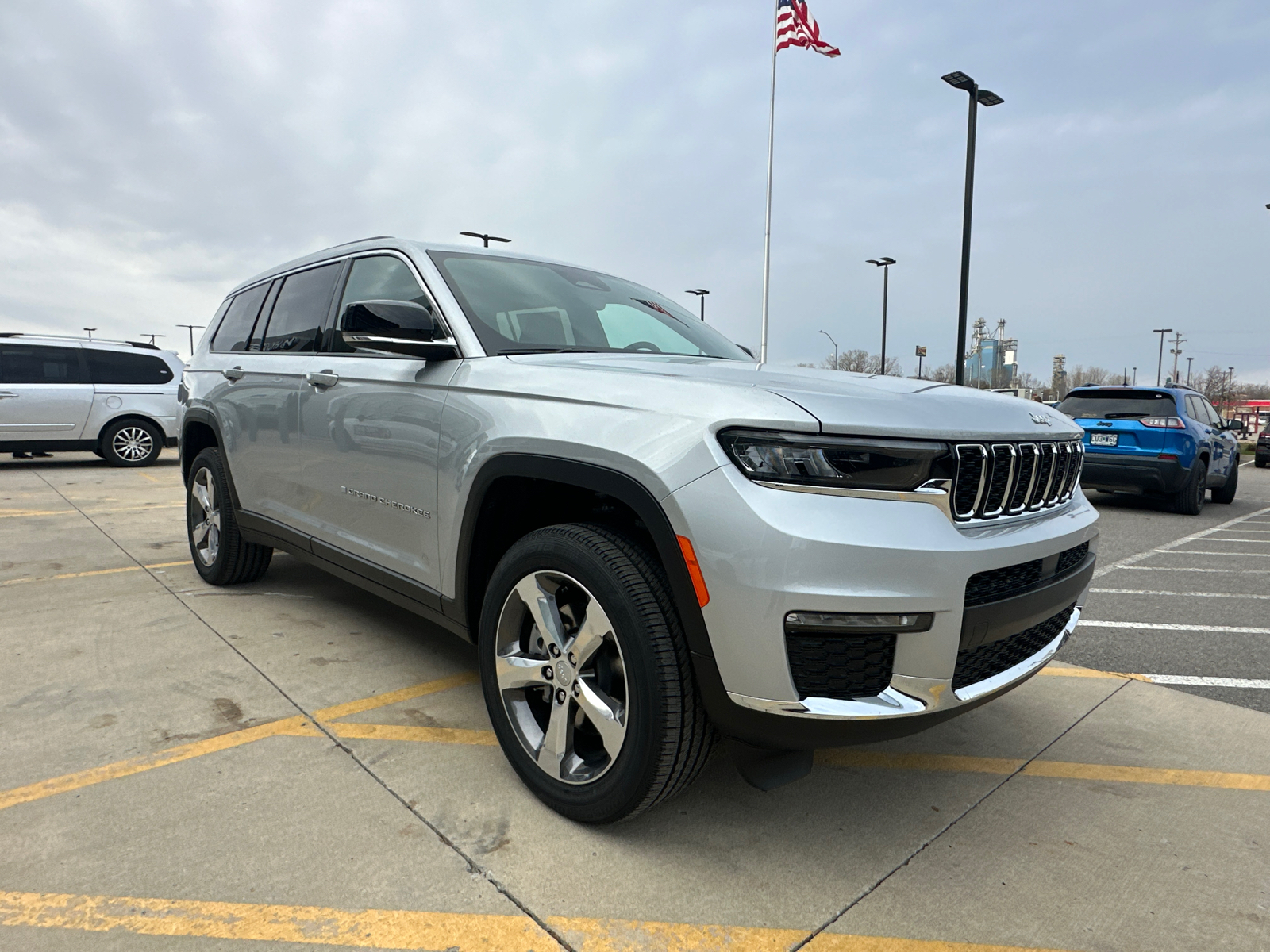 2025 Jeep Grand Cherokee L Limited 5