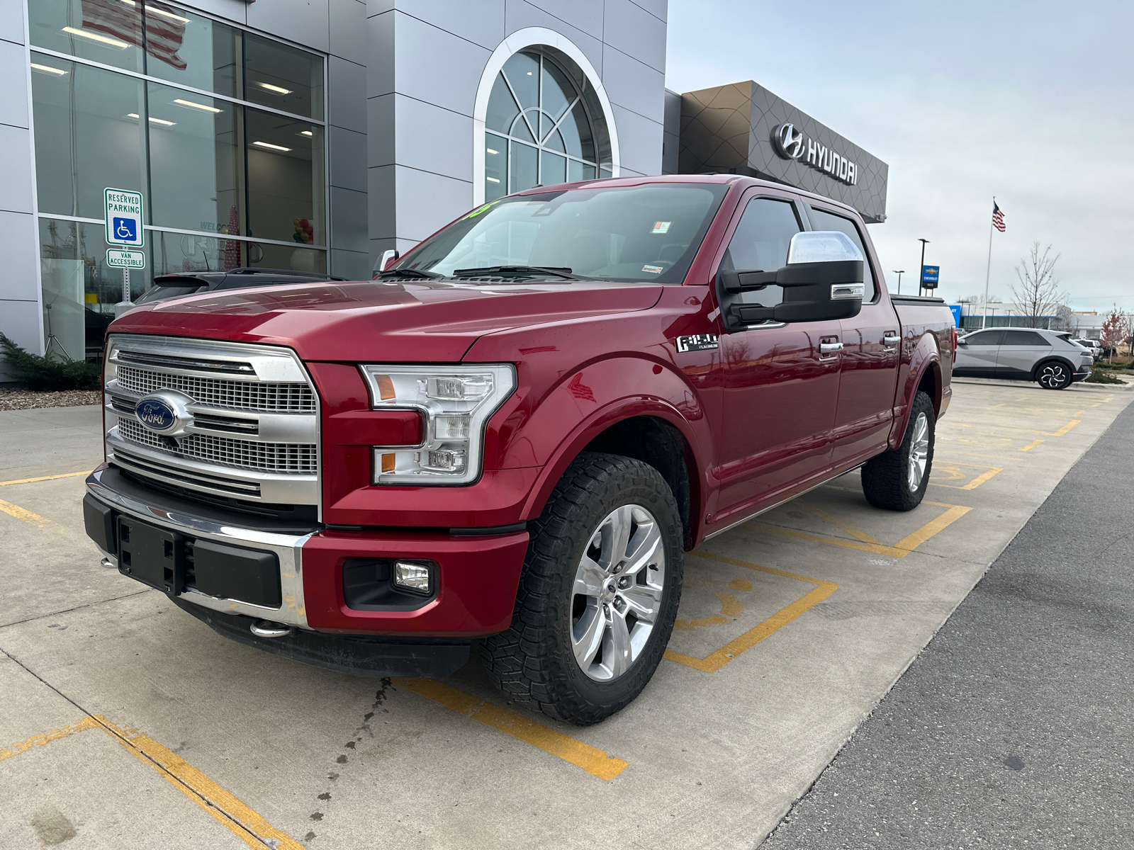 2015 Ford F-150 Platinum 1