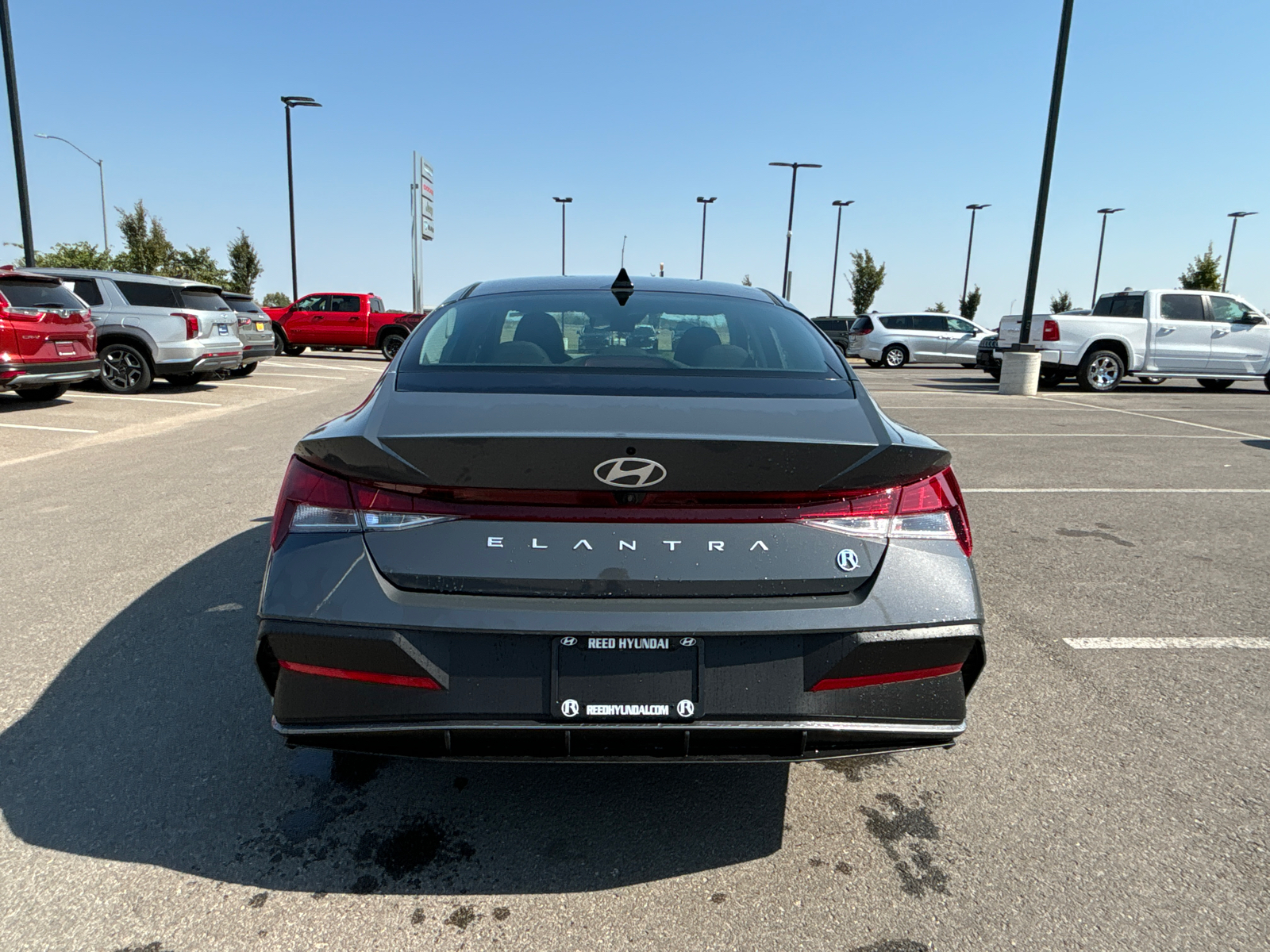 2024 Hyundai Elantra SEL 3