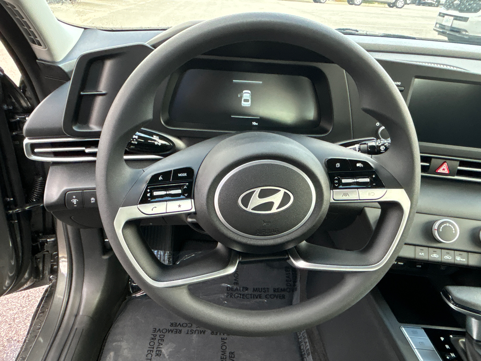 2025 Hyundai Elantra SE 13