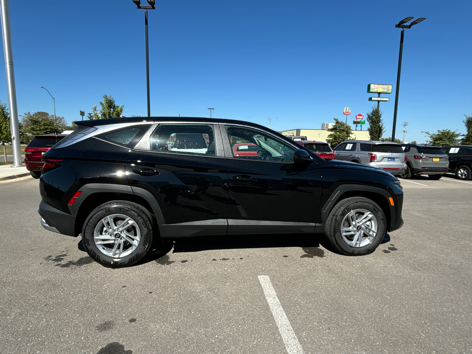 2025 Hyundai Tucson SE 4