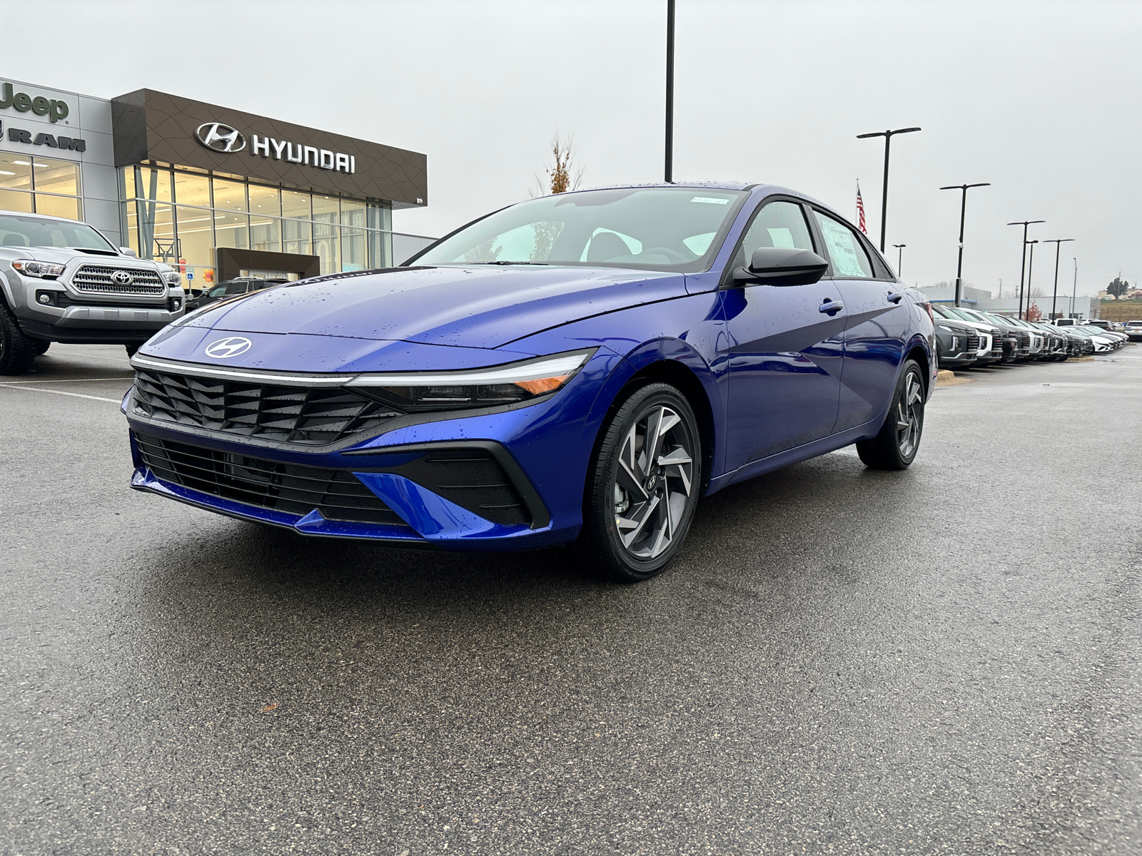 2025 Hyundai Elantra Hybrid Blue 1