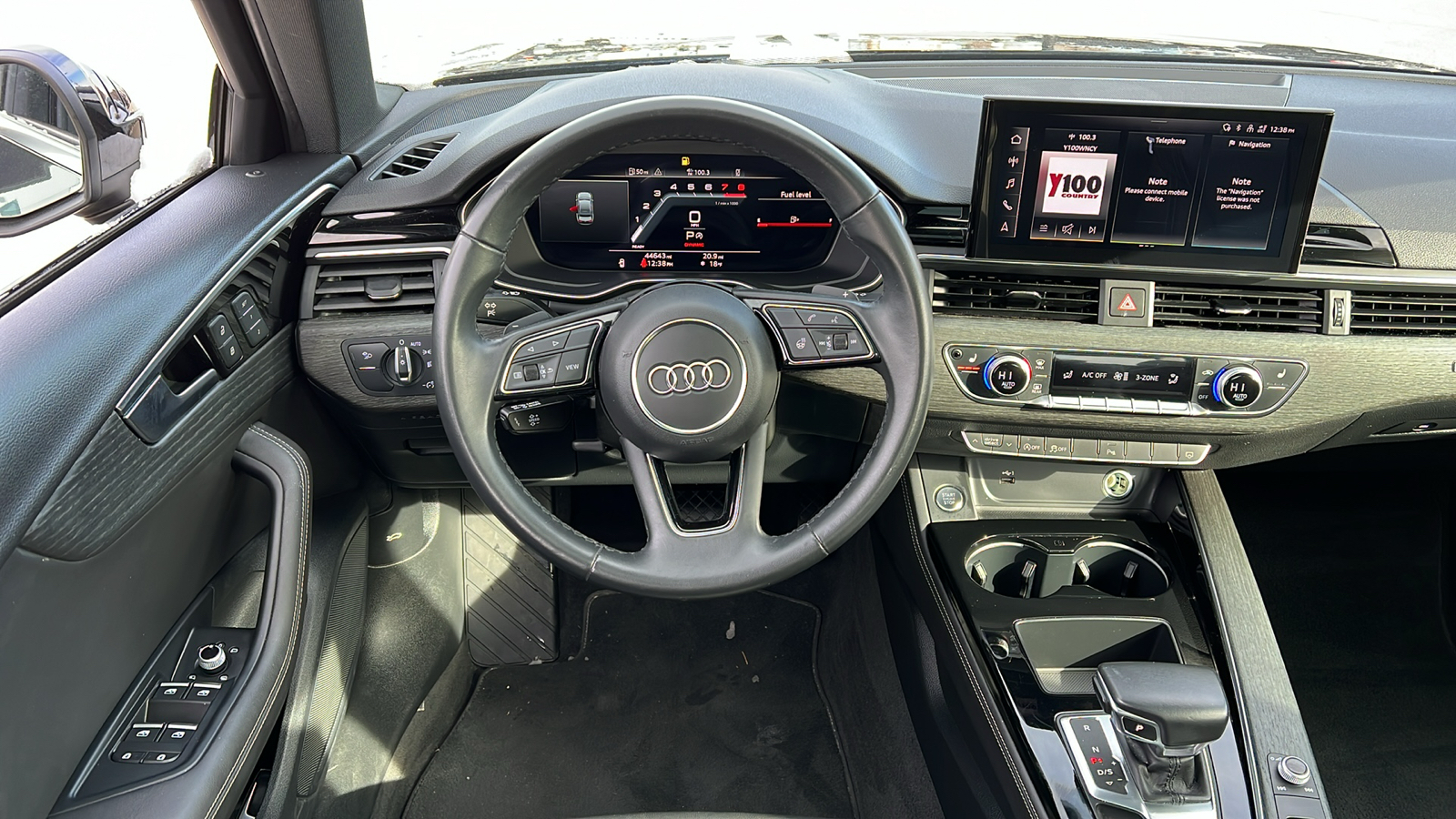 2022 Audi A4 45 S line Premium Plus 9