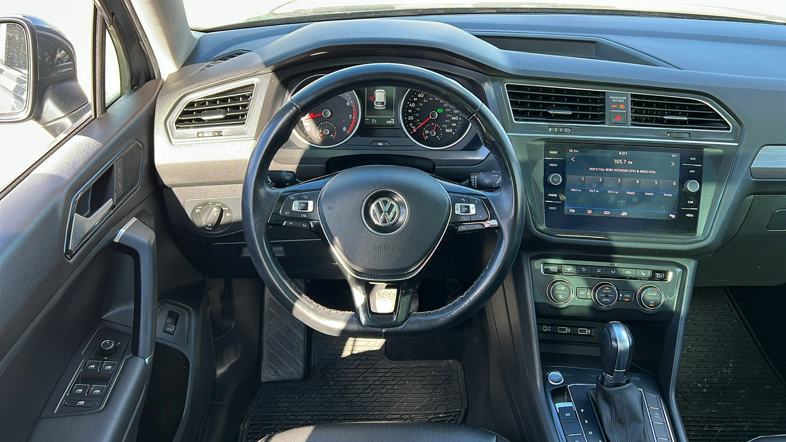 2018 Volkswagen Tiguan 2.0T SEL 9