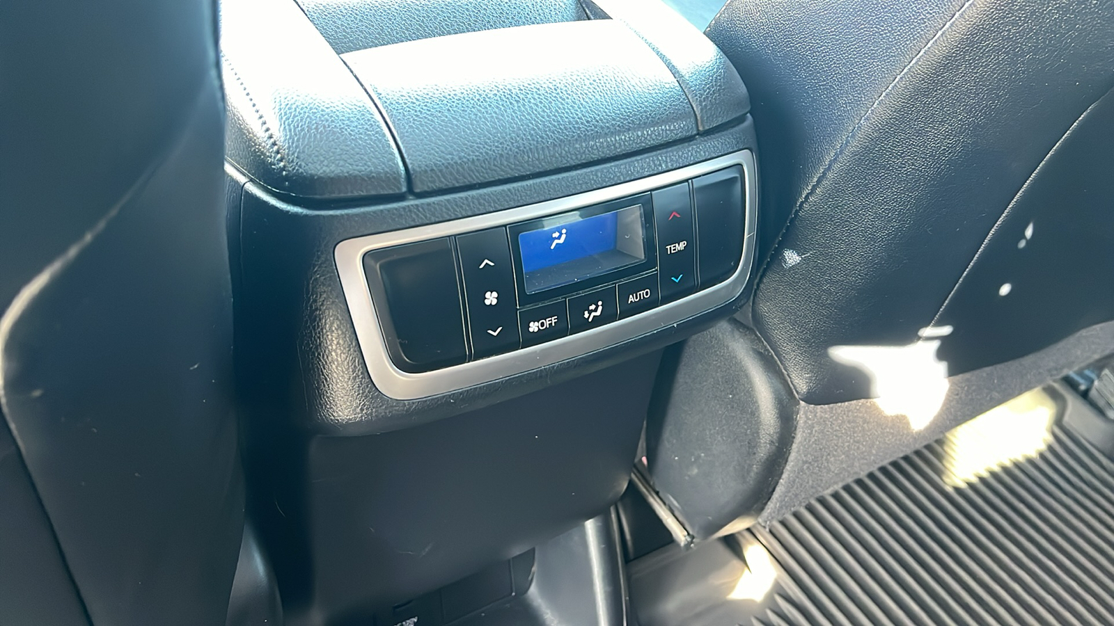 2019 Toyota Highlander XLE 30