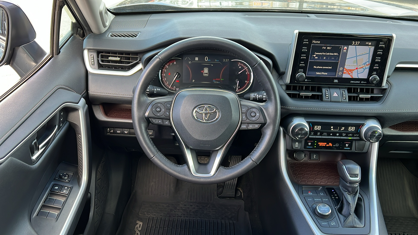 2020 Toyota RAV4 Limited 9