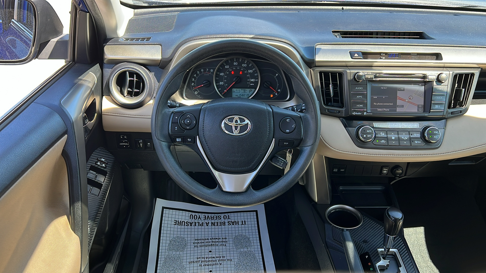 2015 Toyota RAV4 XLE 9