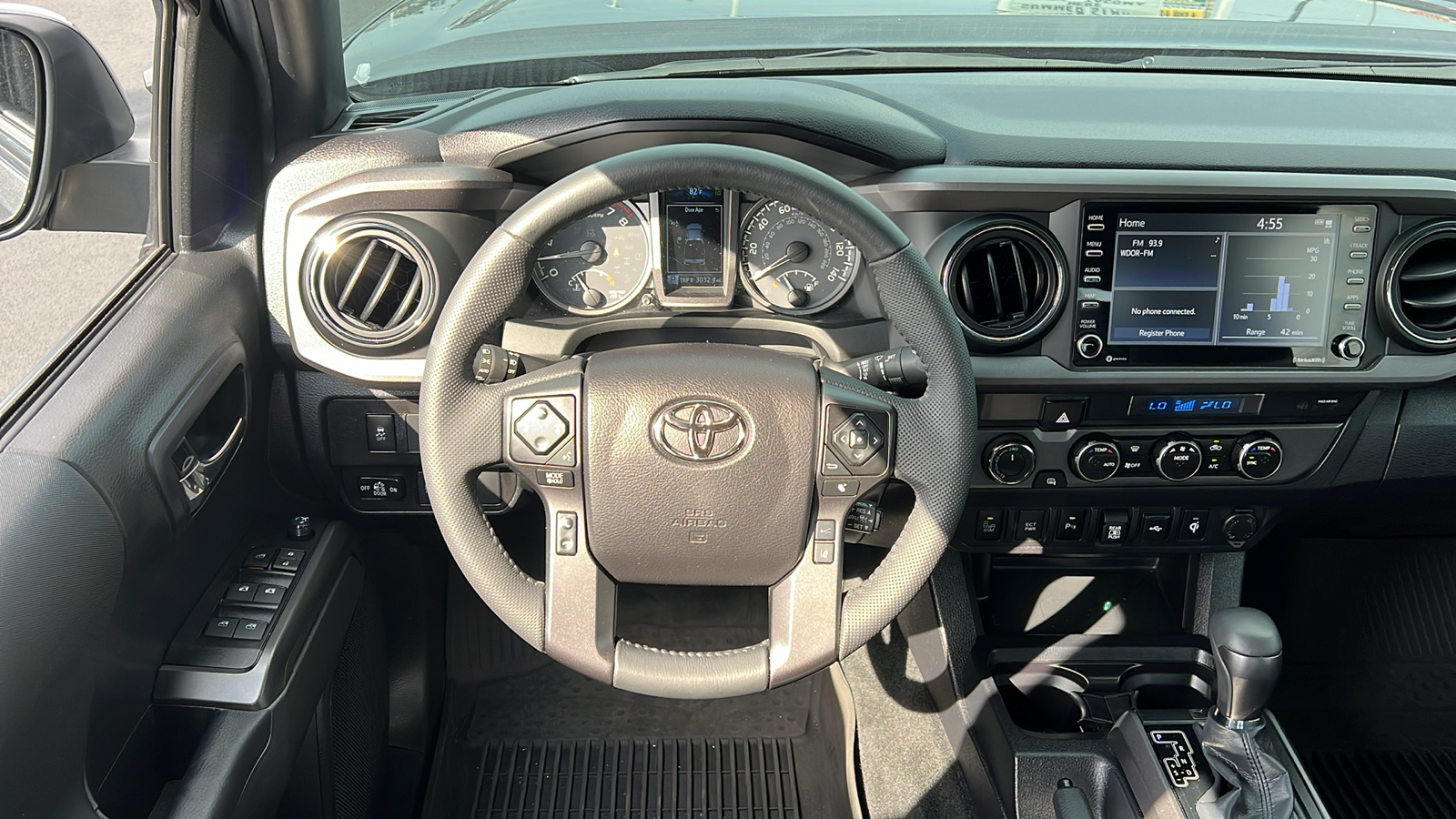 2022 Toyota Tacoma TRD Off-Road 9