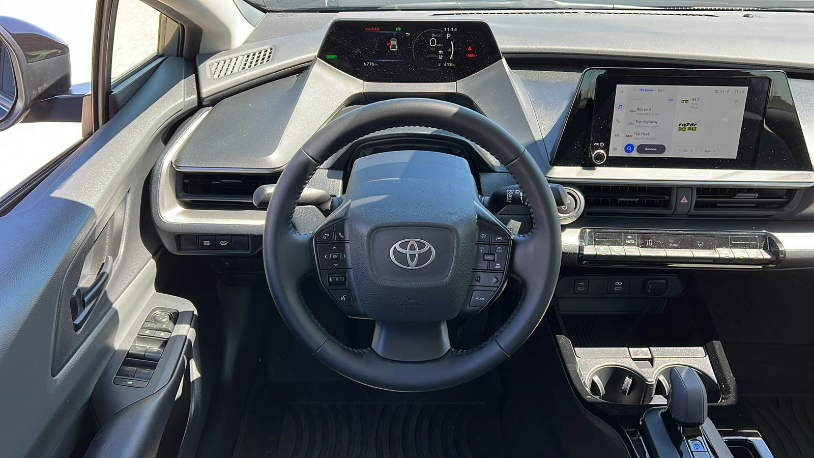 2023 Toyota Prius LE 9
