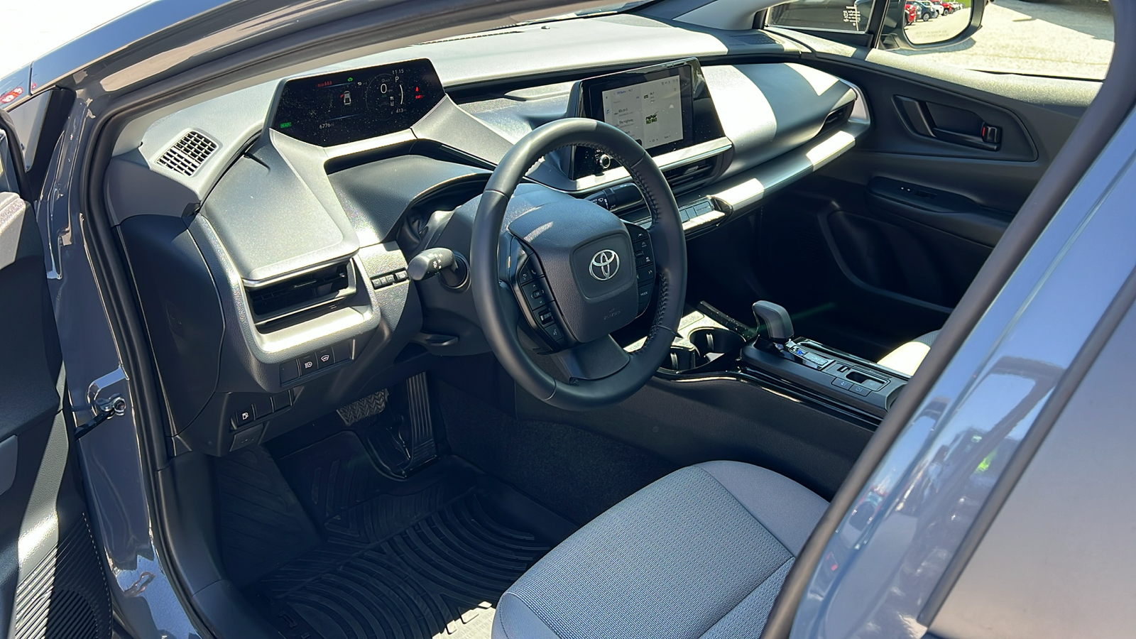 2023 Toyota Prius LE 25