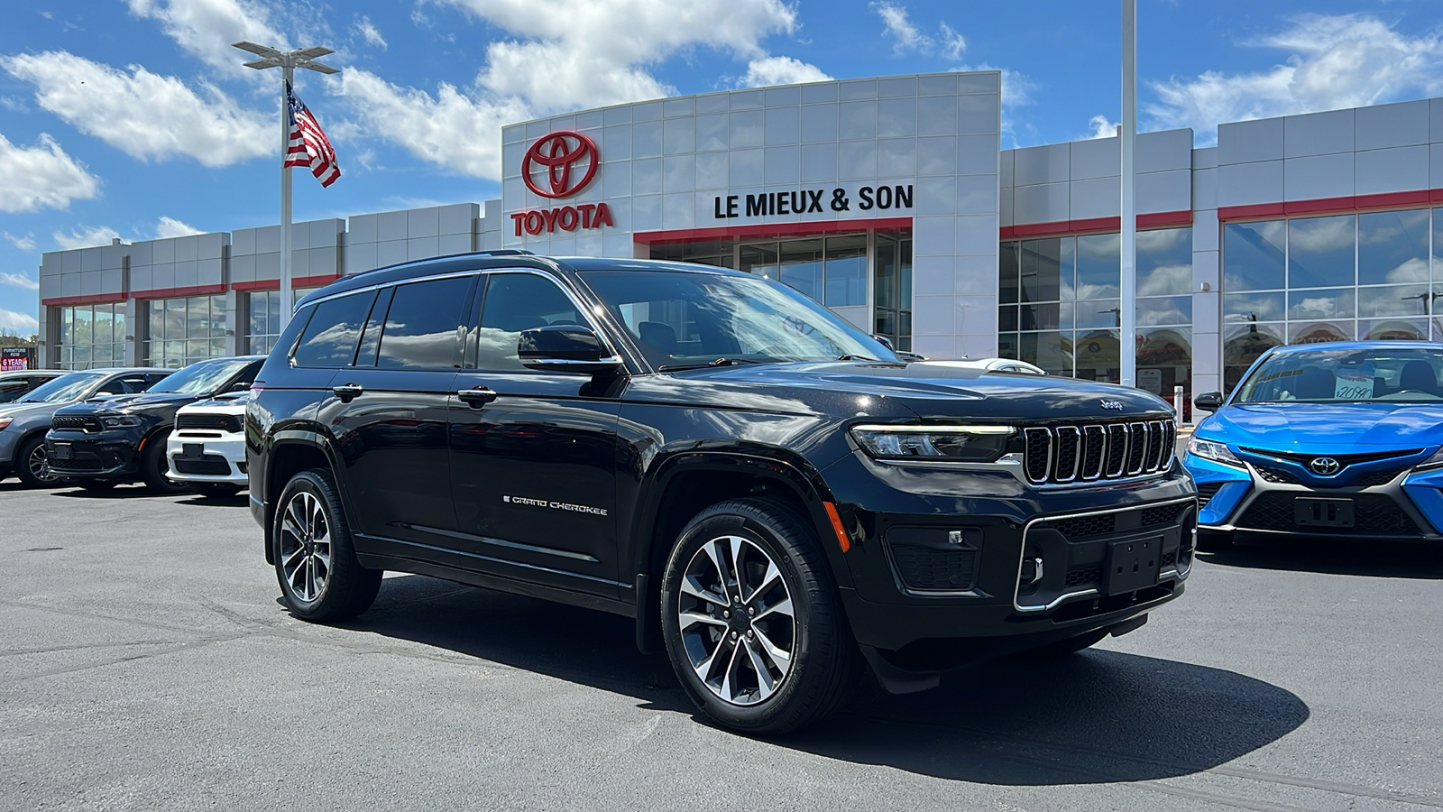 2021 Jeep Grand Cherokee L Overland 1