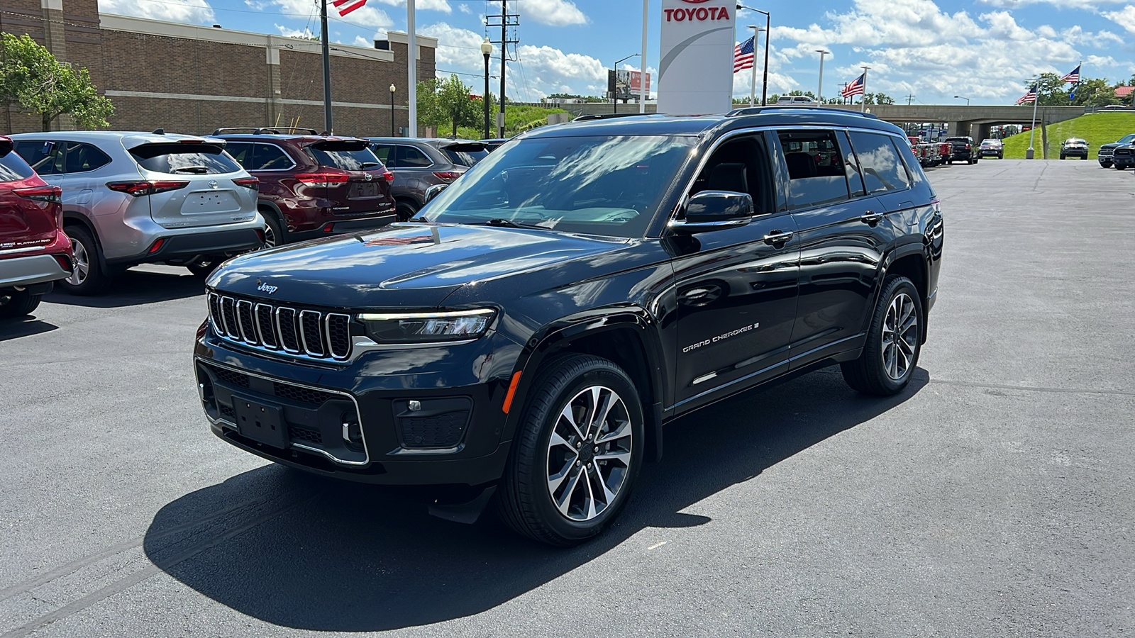 2021 Jeep Grand Cherokee L Overland 7