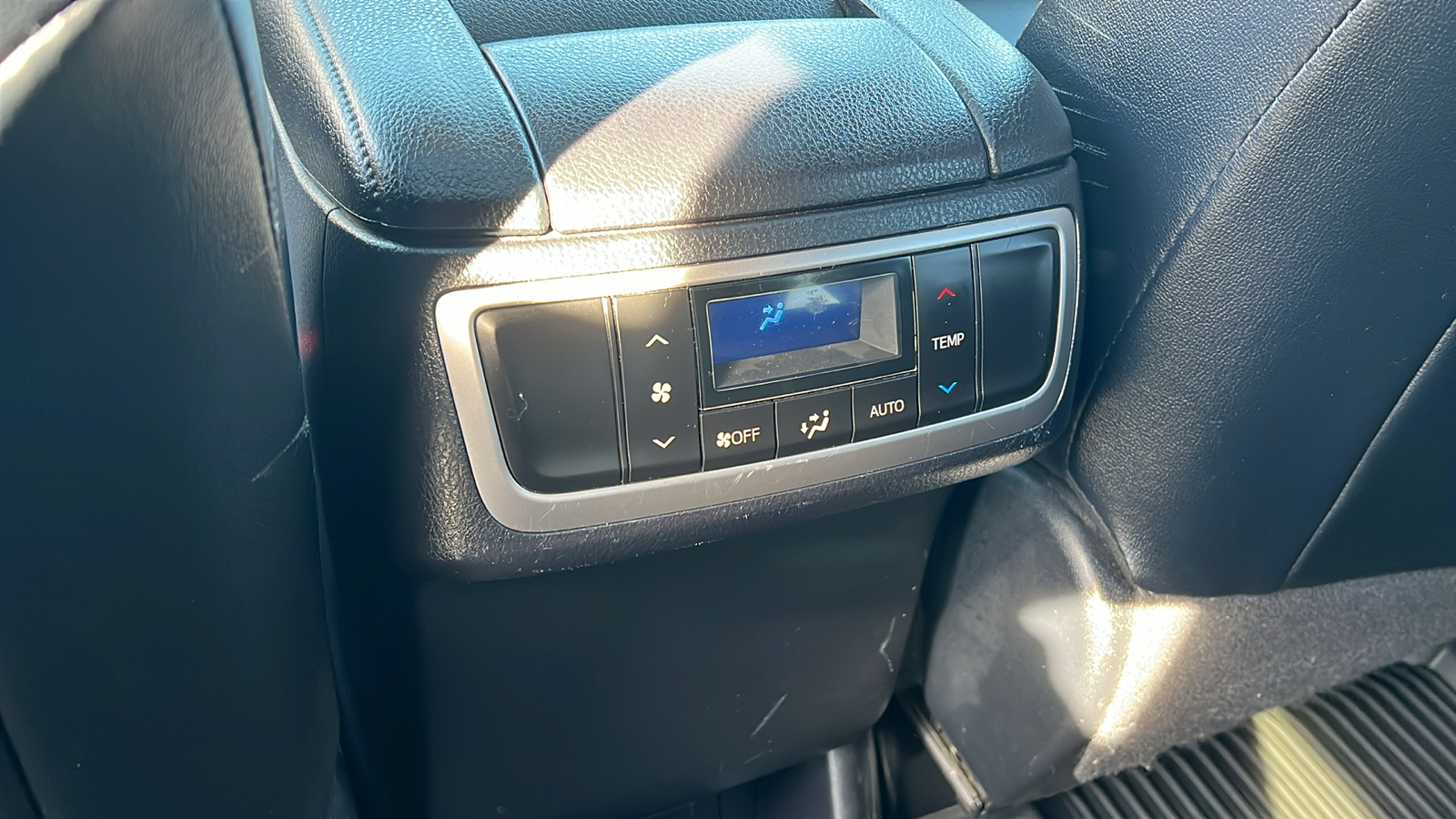 2019 Toyota Highlander XLE 30