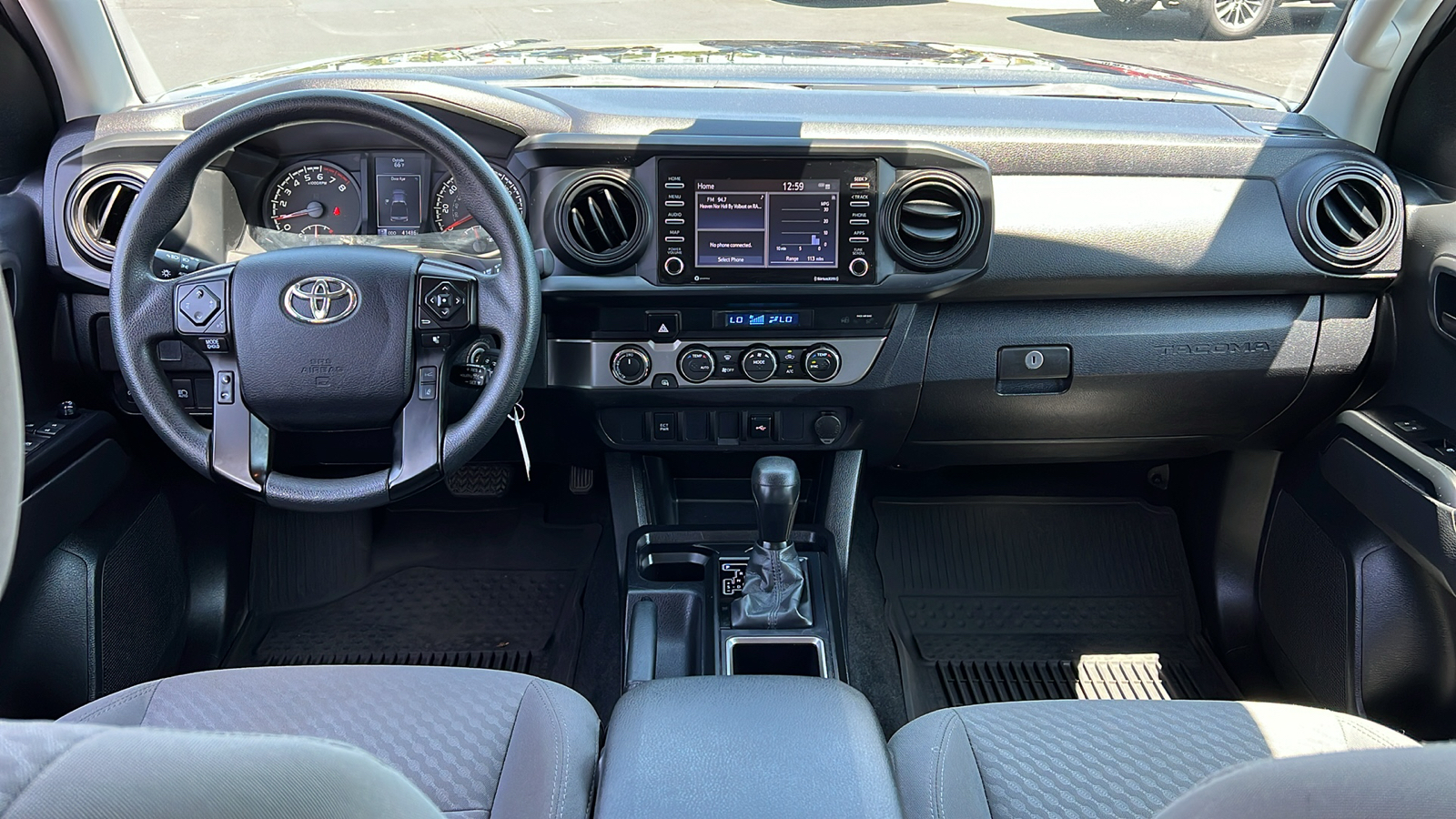 2022 Toyota Tacoma SR 8