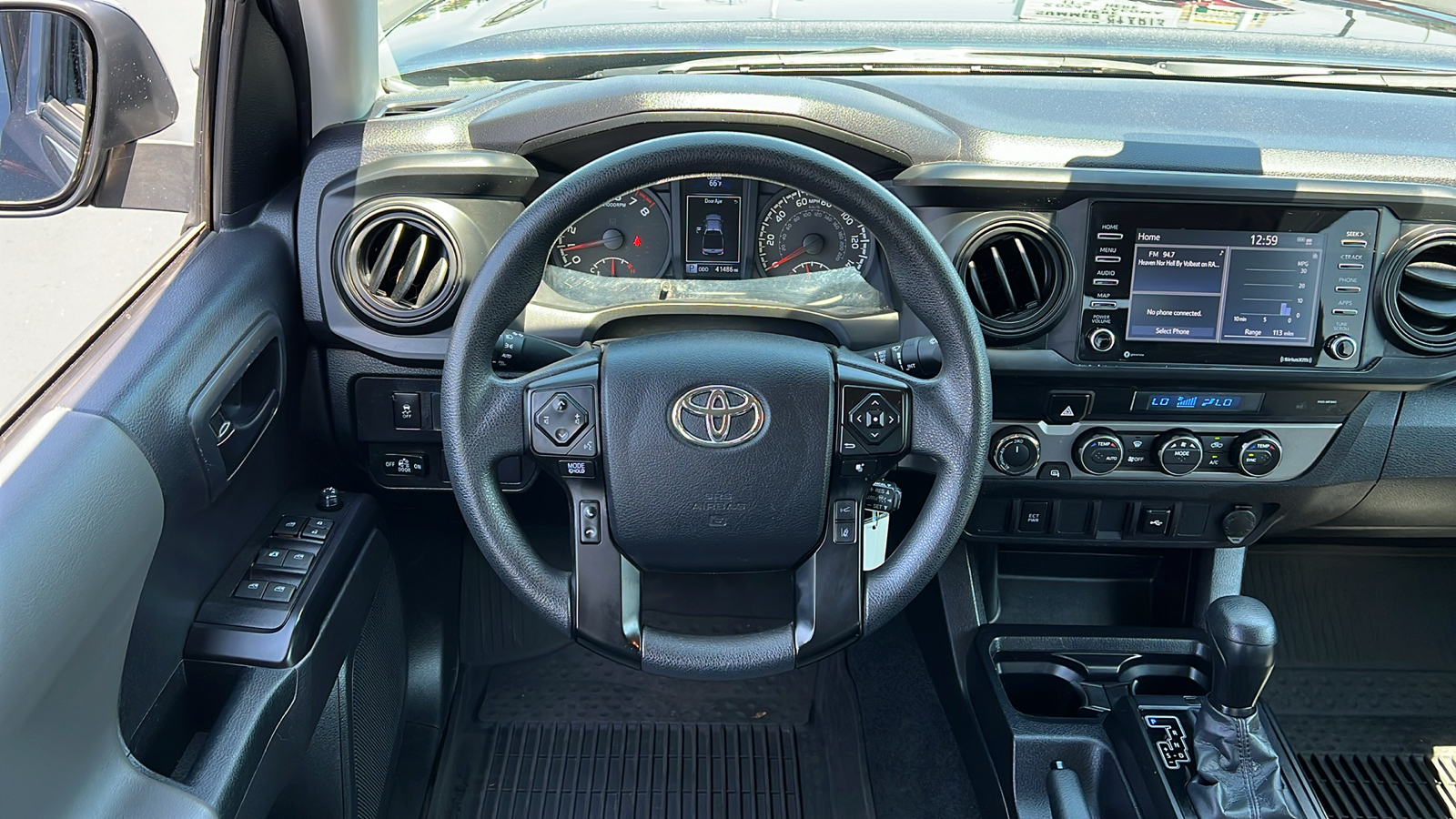 2022 Toyota Tacoma SR 9