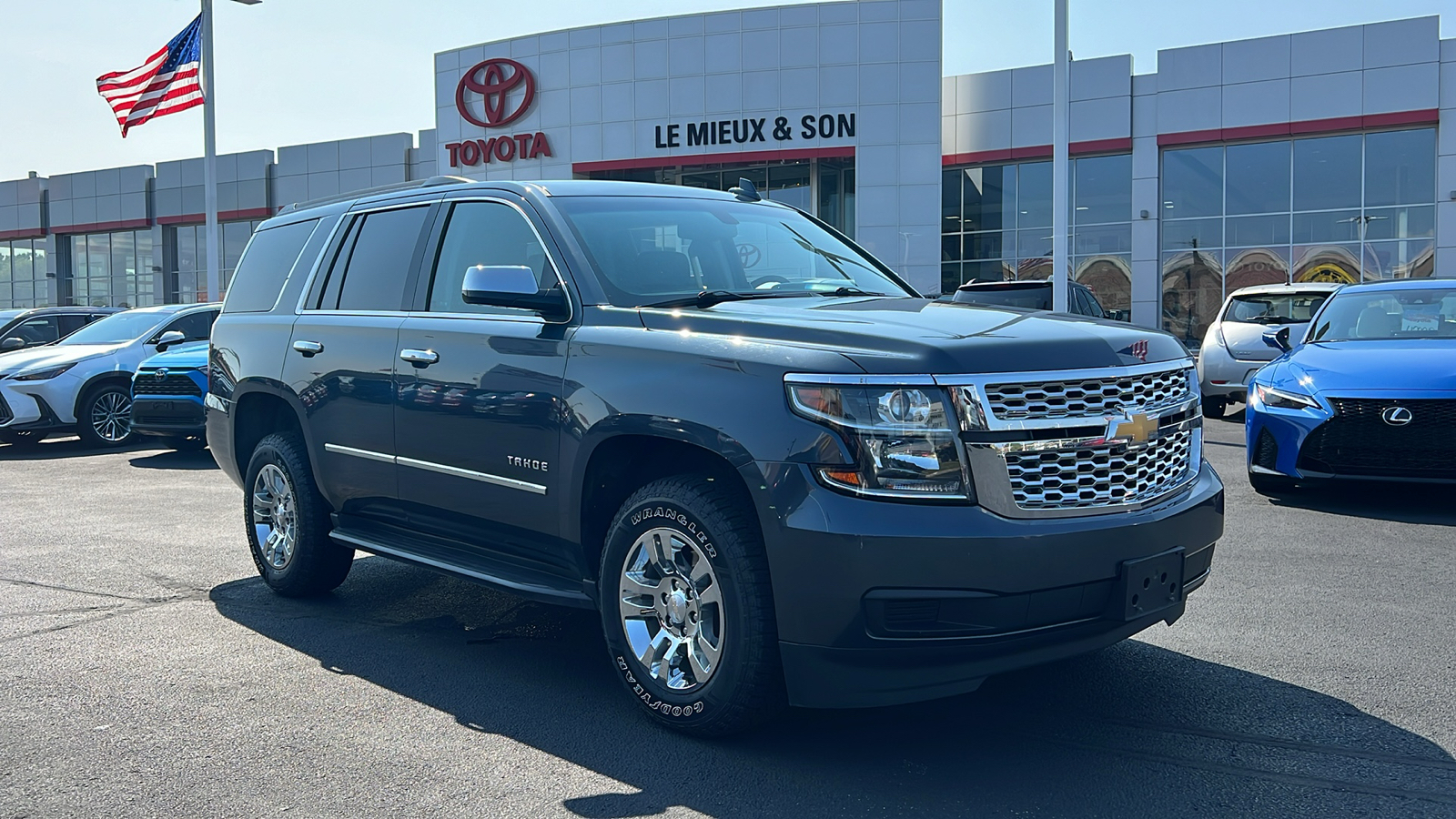 2019 Chevrolet Tahoe LS 1