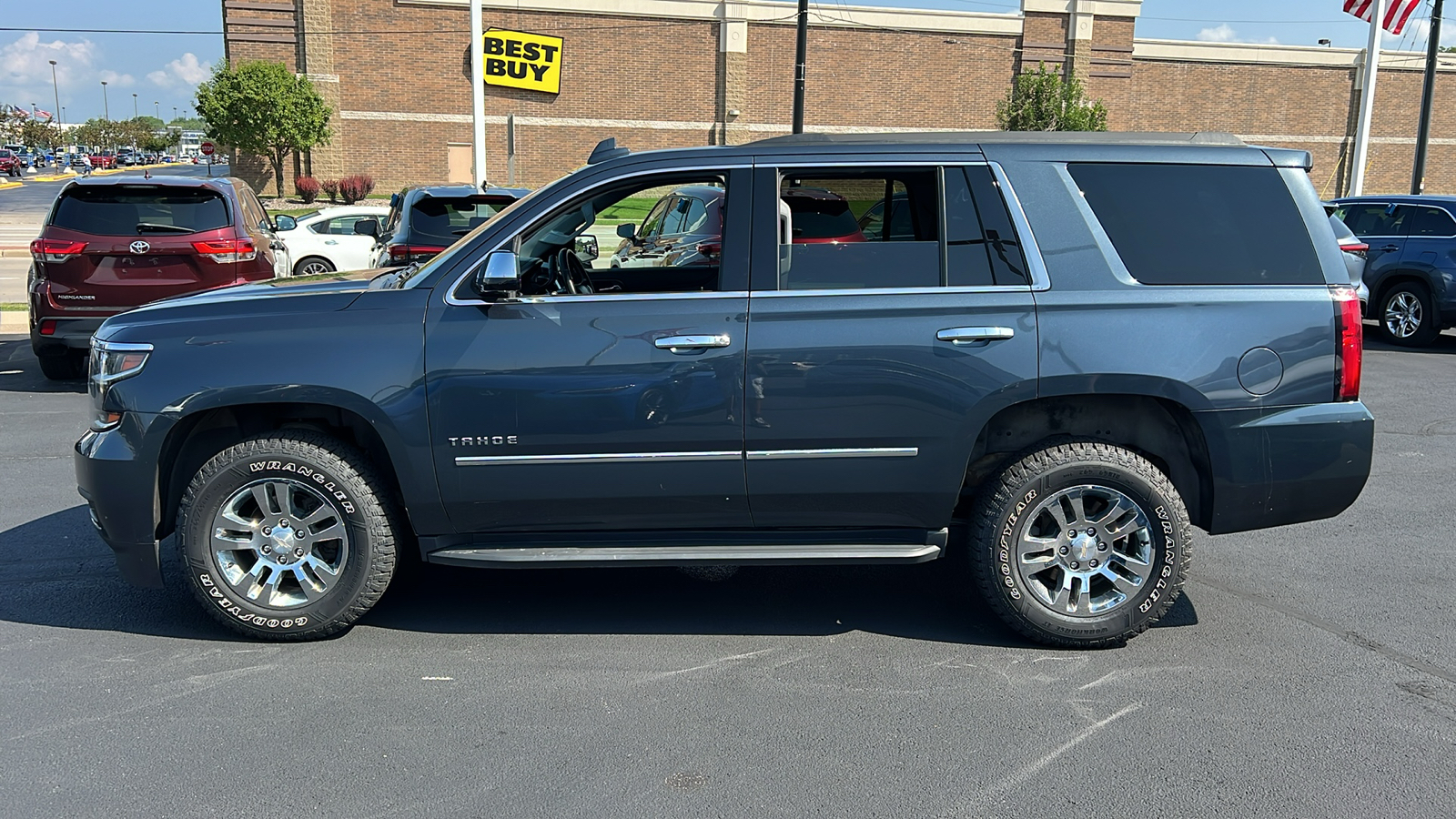 2019 Chevrolet Tahoe LS 6