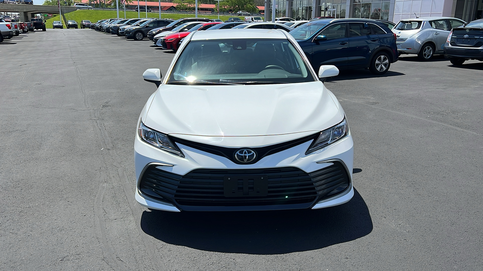 2021 Toyota Camry LE 29