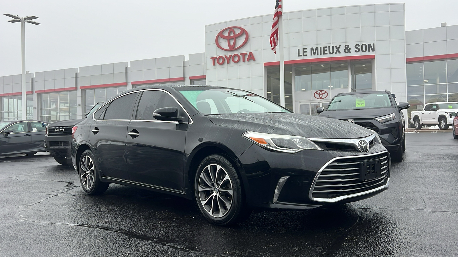 2018 Toyota Avalon  1