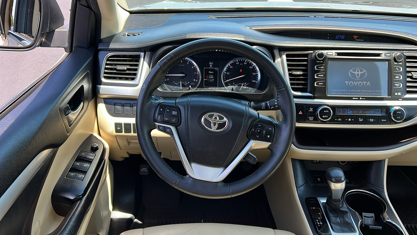 2015 Toyota Highlander XLE V6 9