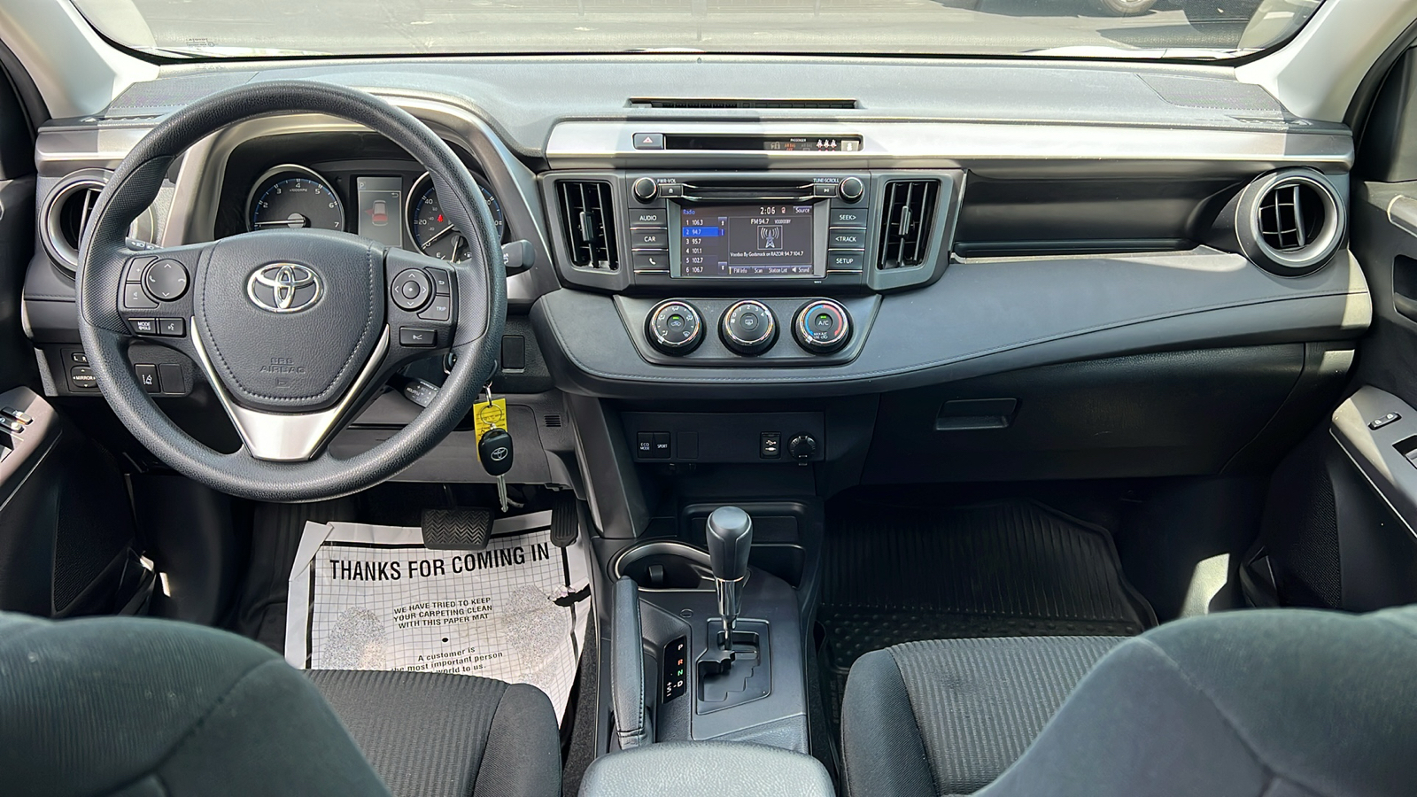 2018 Toyota RAV4 LE 8