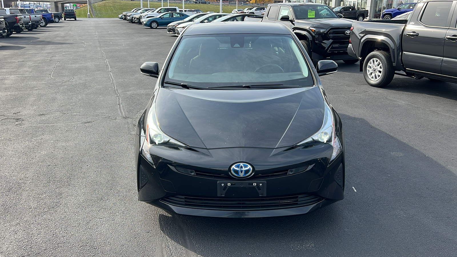 2018 Toyota Prius Two 31