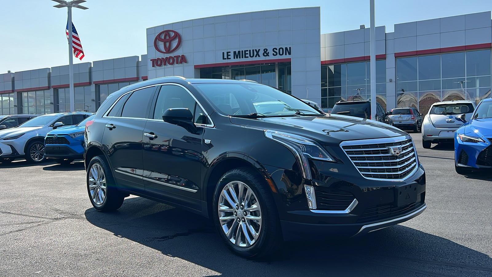 2018 Cadillac XT5 Platinum 1